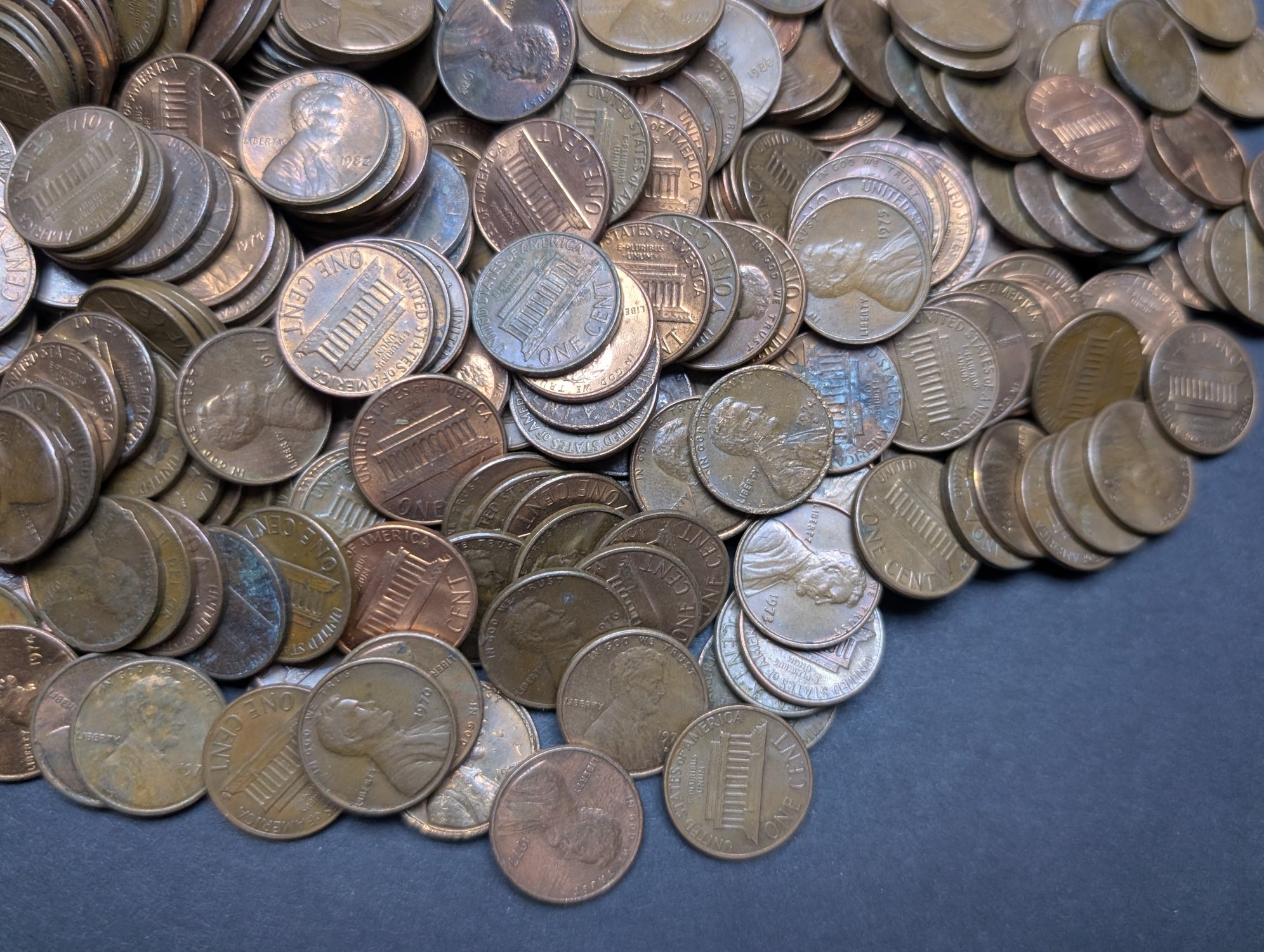 (1,000) Assorted Copper Lincoln Cents