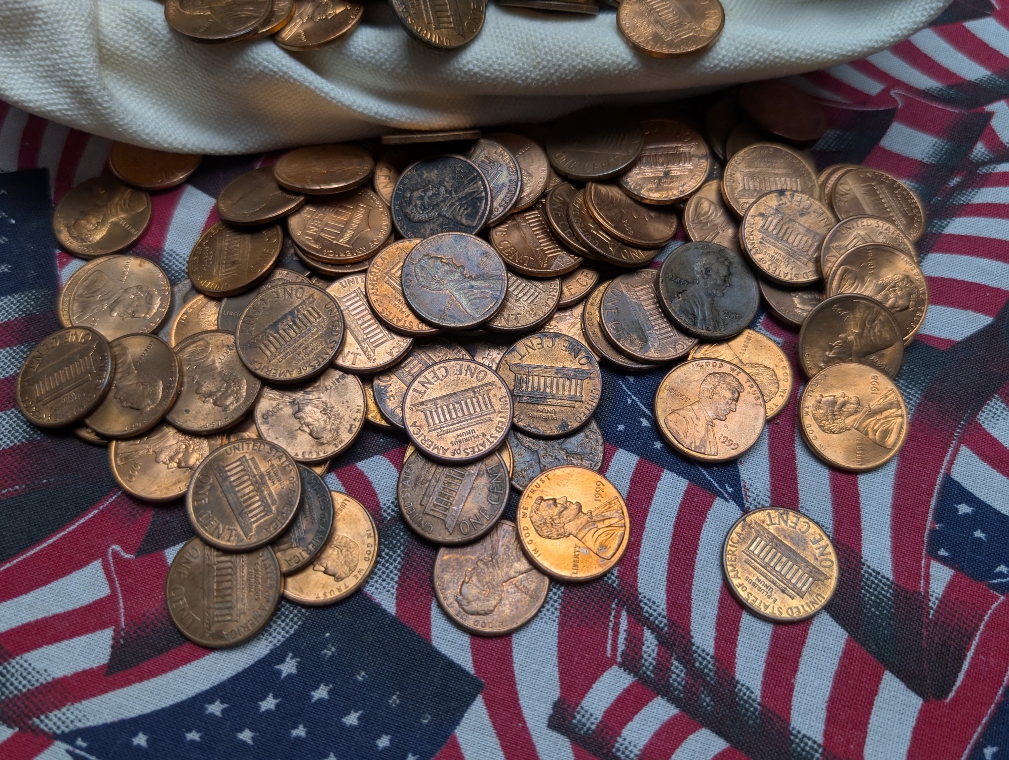 (2,000) Lincoln Memorial Cents In Lanyani Canvas Bag