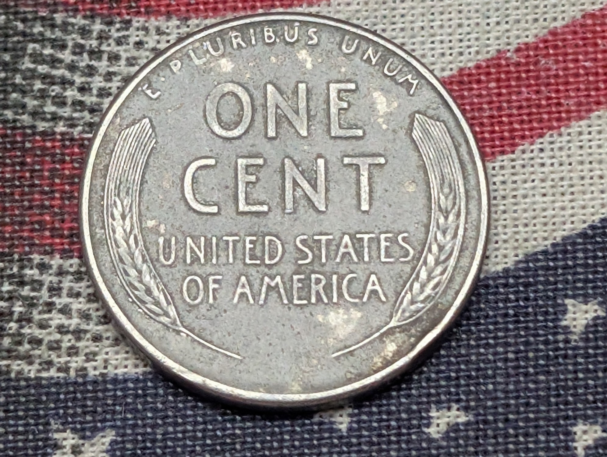 (2) 1943 Lincoln Steel Wheat Cents