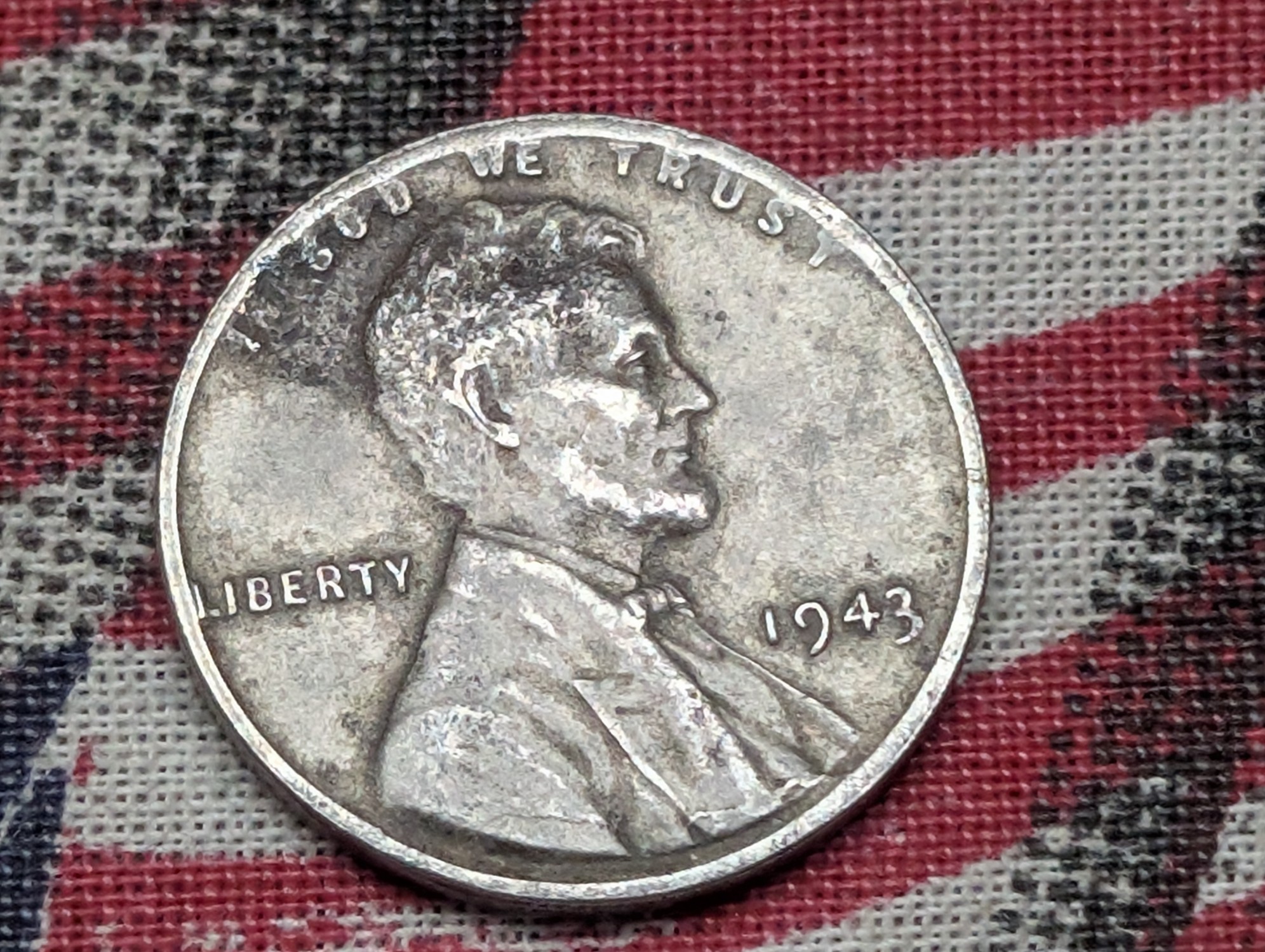 (2) 1943 Lincoln Steel Wheat Cents