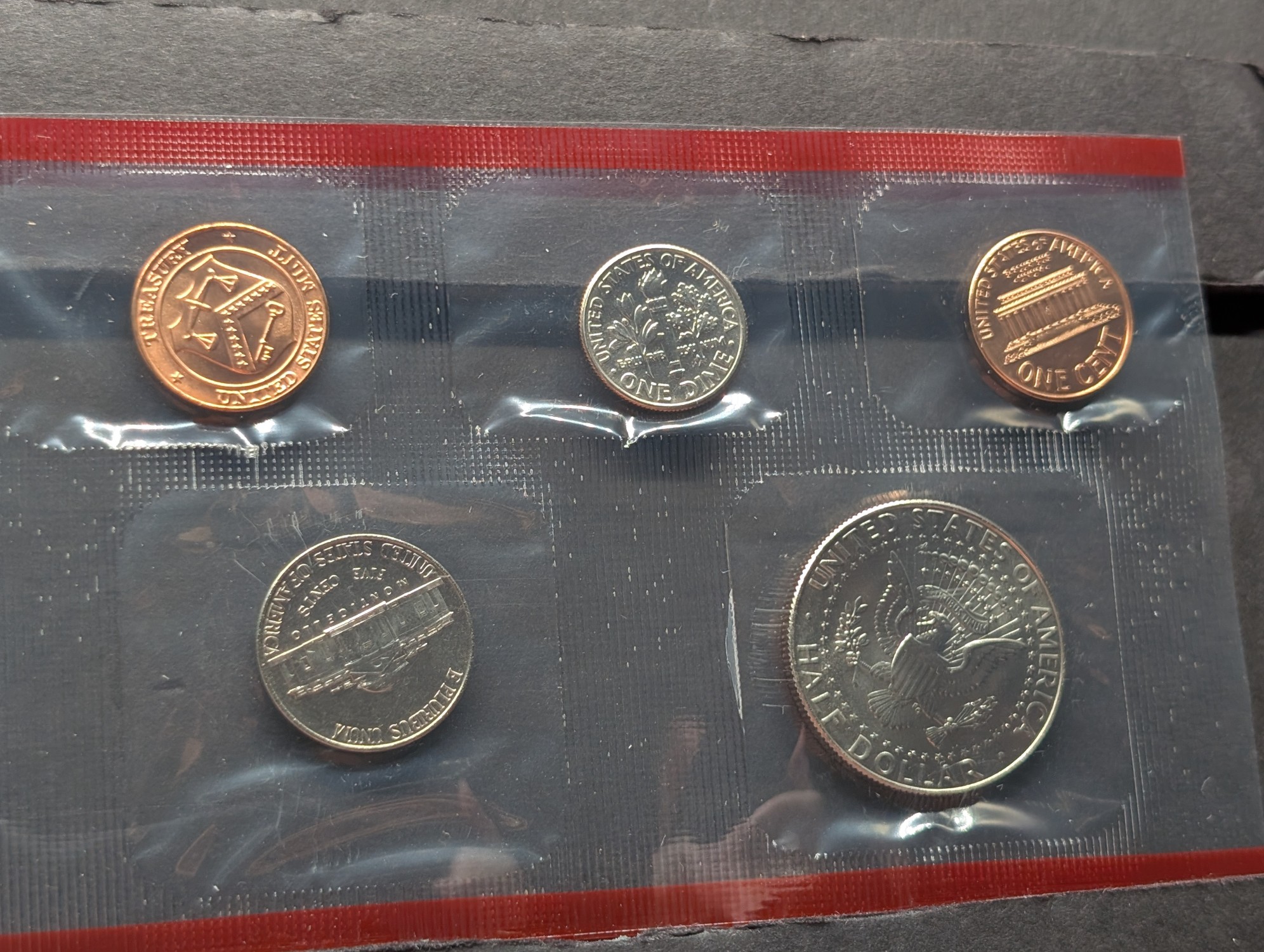 1999-D Only U.S. Mint Uncirculated Coin Set with State Quarters - In OGP w/ COA