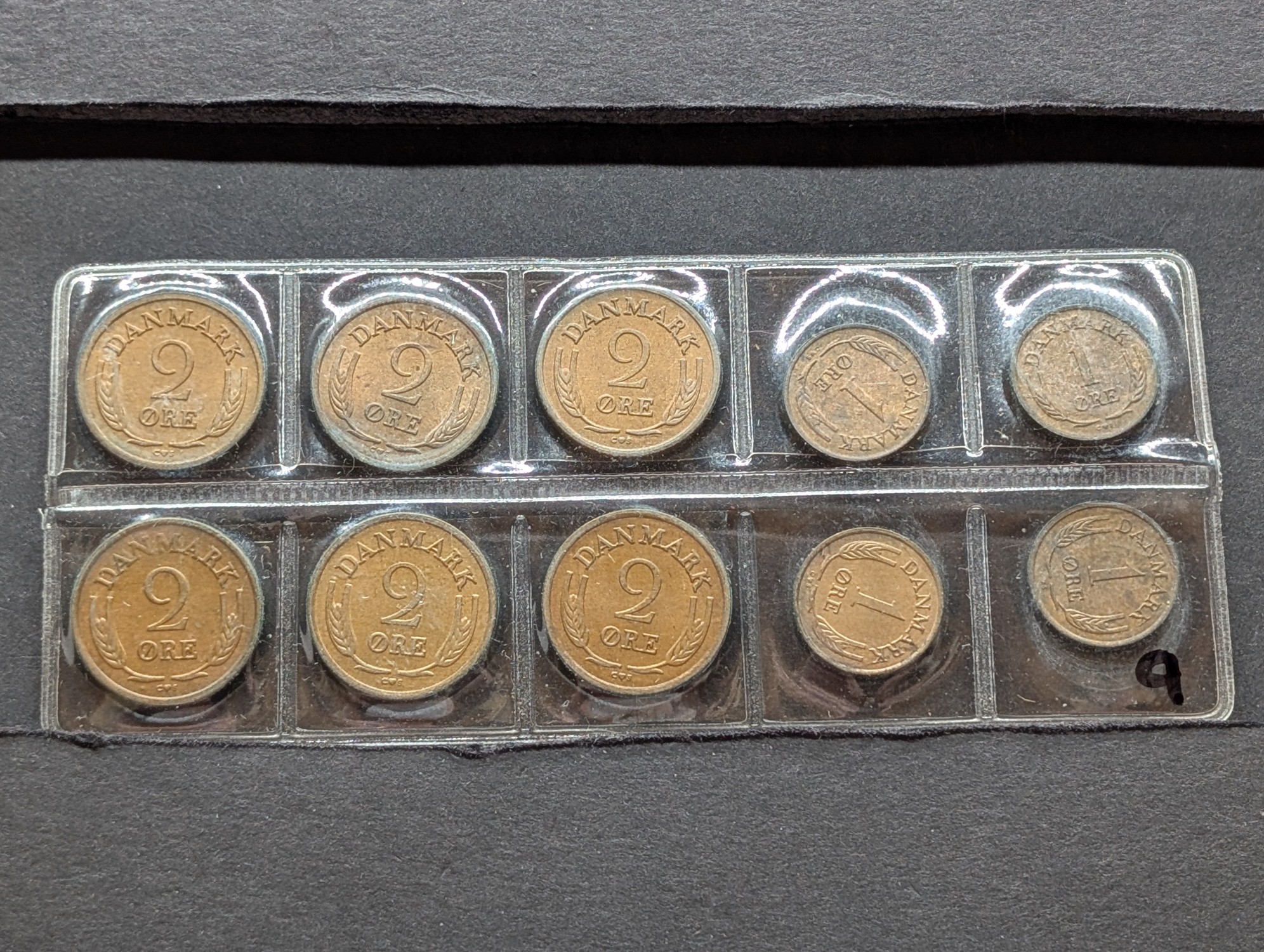 (10) 1960-1966 Denmark 1 & 2 Ore Coins