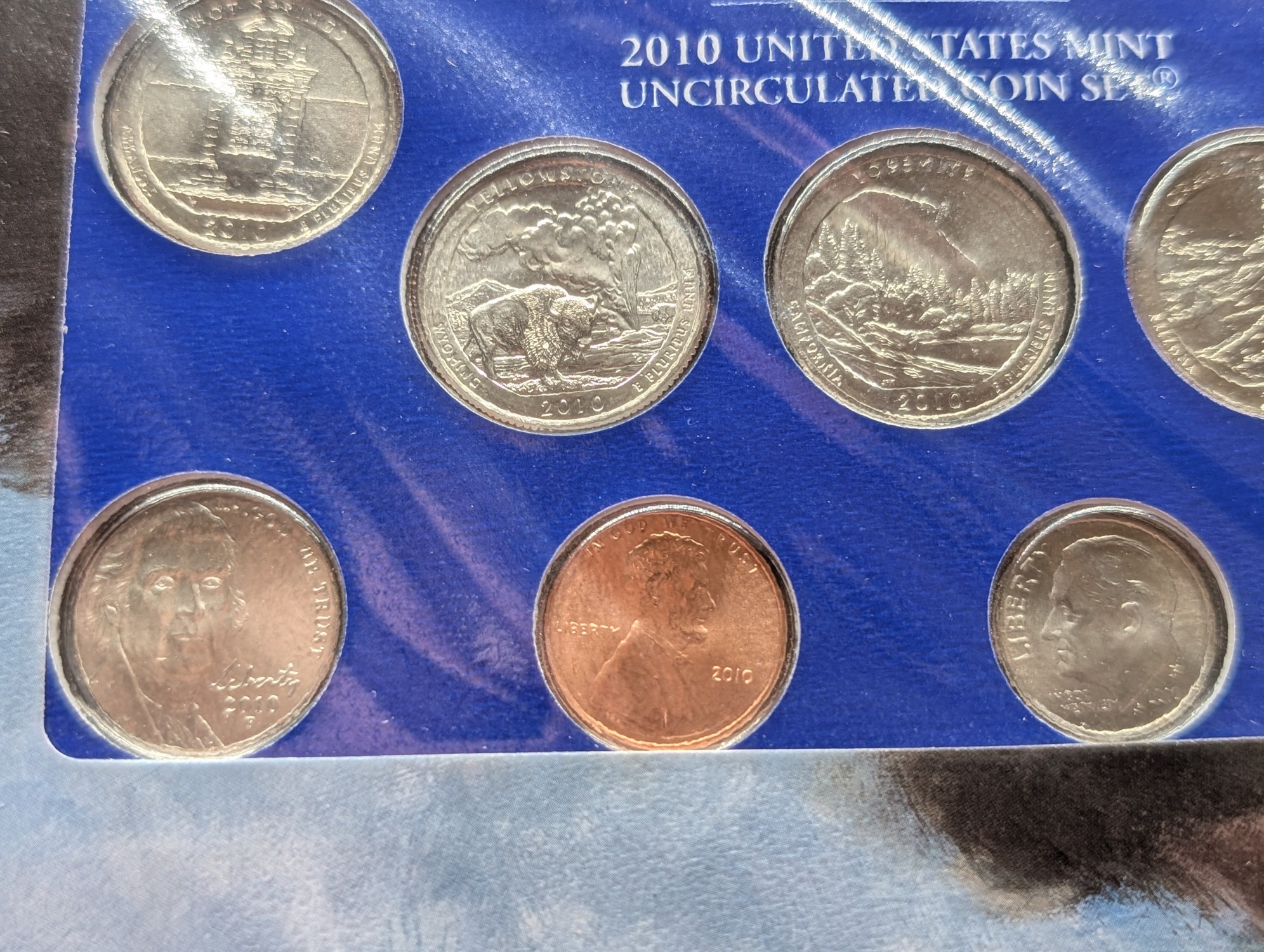 2010-P Only U.S. Uncirculated Mint Set With Stamps