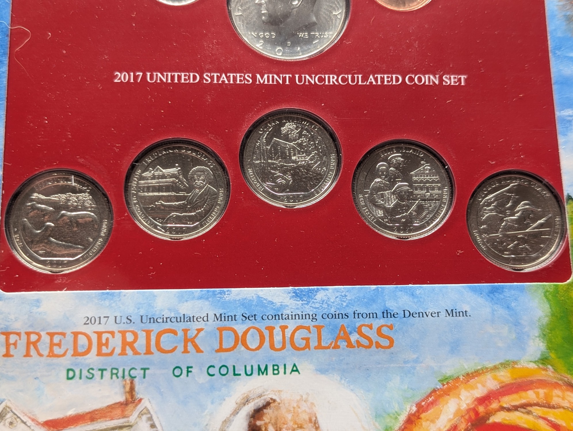 2017-D Only U.S. Uncirculated Mint Set With Stamps