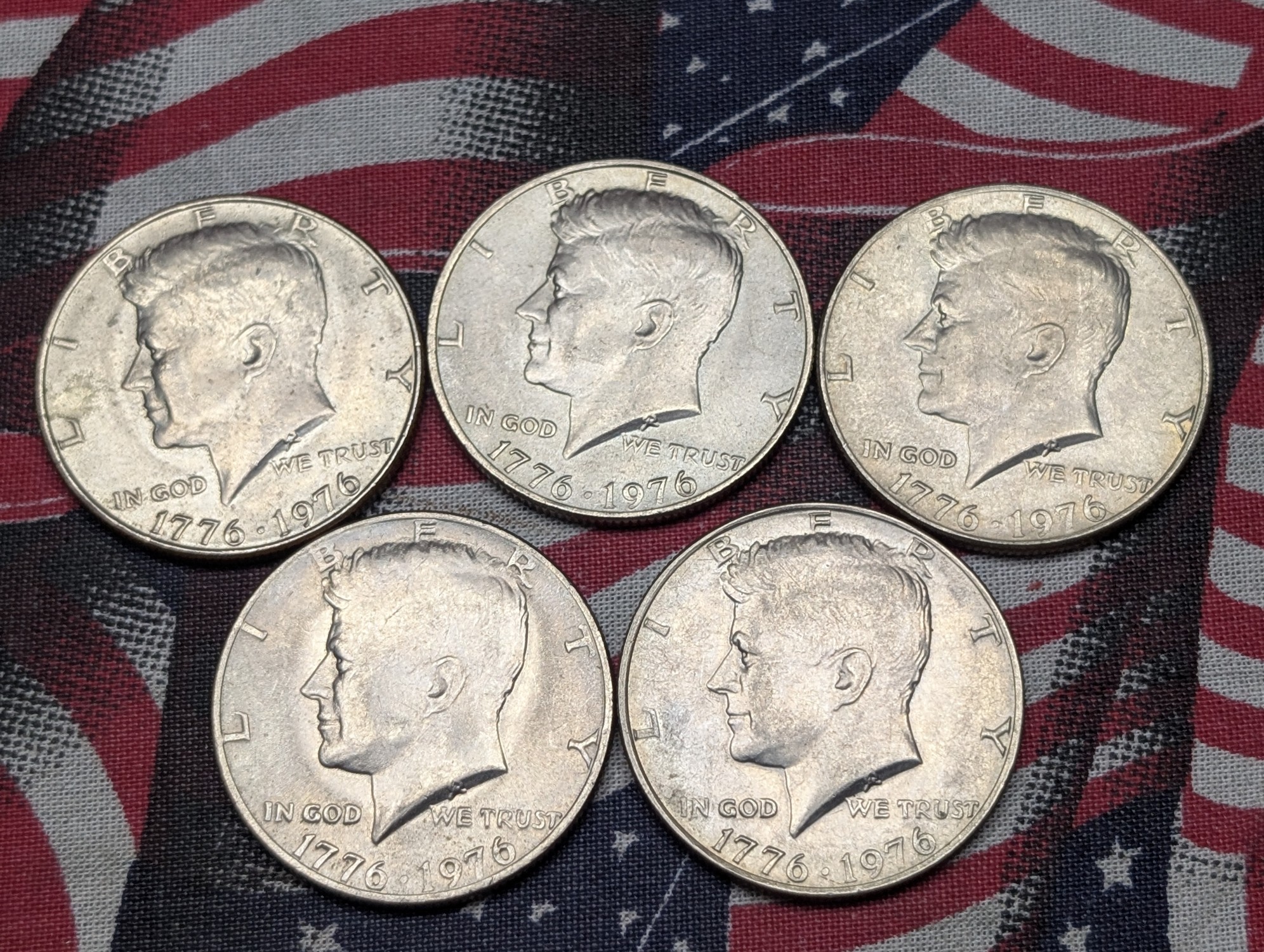(5) 1976 Bicentennial Kennedy Half Dollars