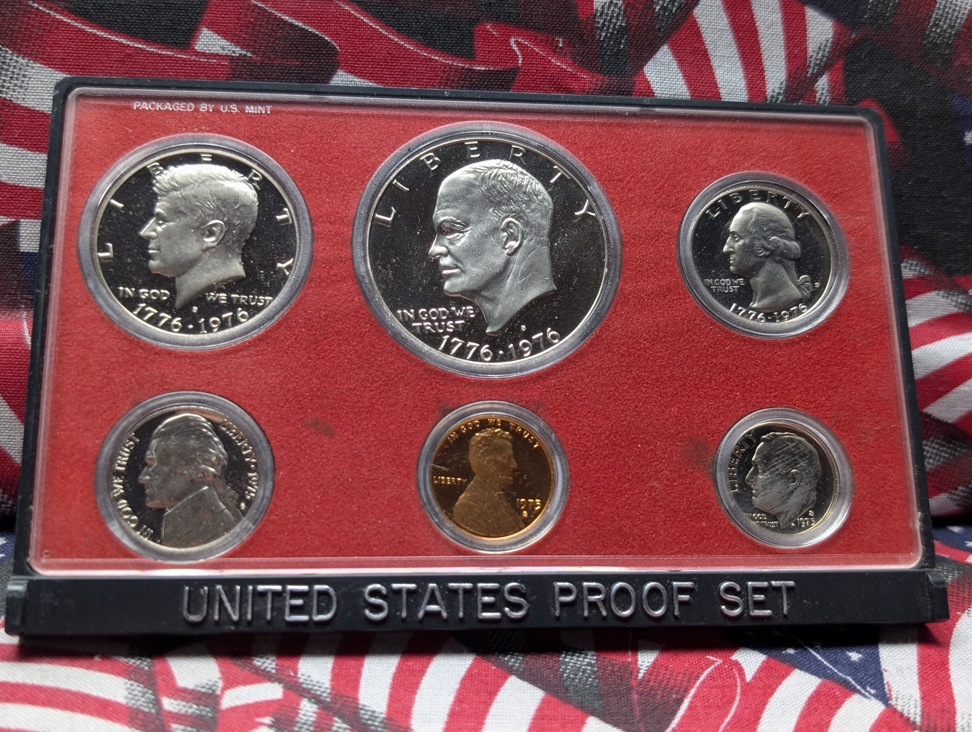 1975-S U.S. Proof Set, Top Row Coins are 1976, No Box or COA