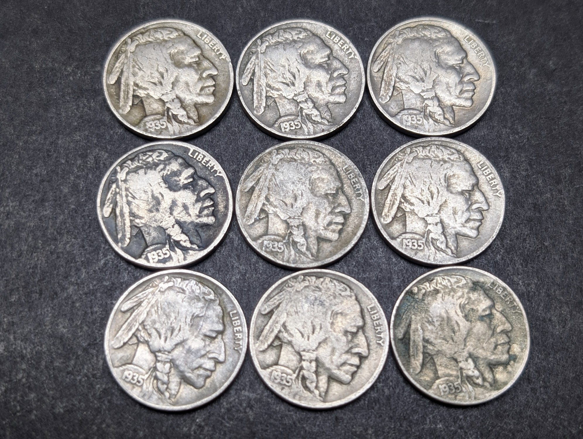(15) 1935 Indian Head Buffalo Nickels - Mixed Mint Marks