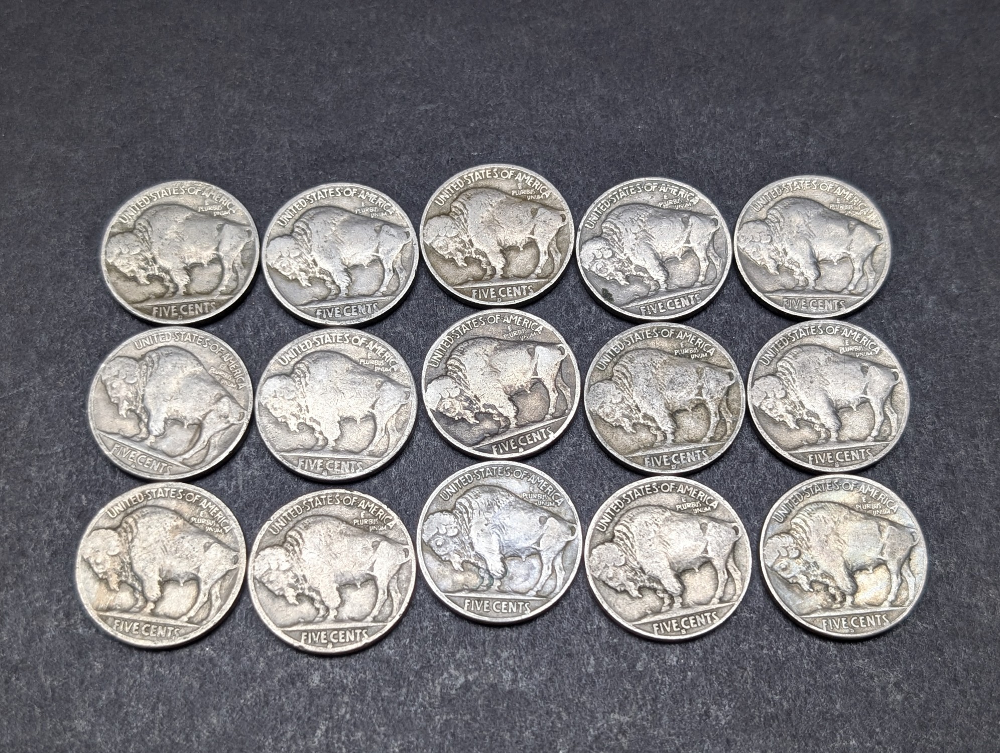 (15) 1935 Indian Head Buffalo Nickels - Mixed Mint Marks