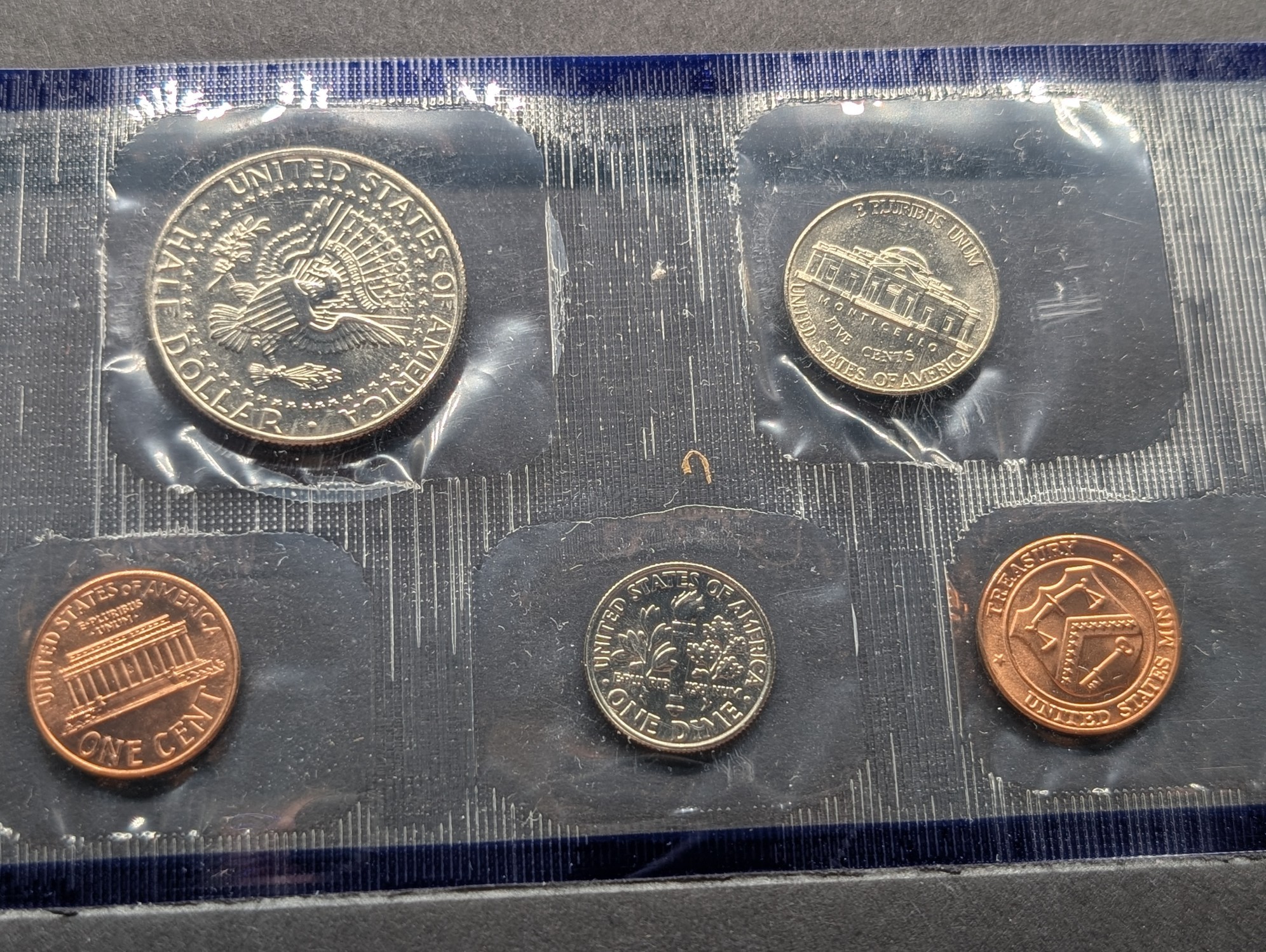 1999-P Only U.S. Mint Uncirculated Coin Set with State Quarters In OGP w/ COA