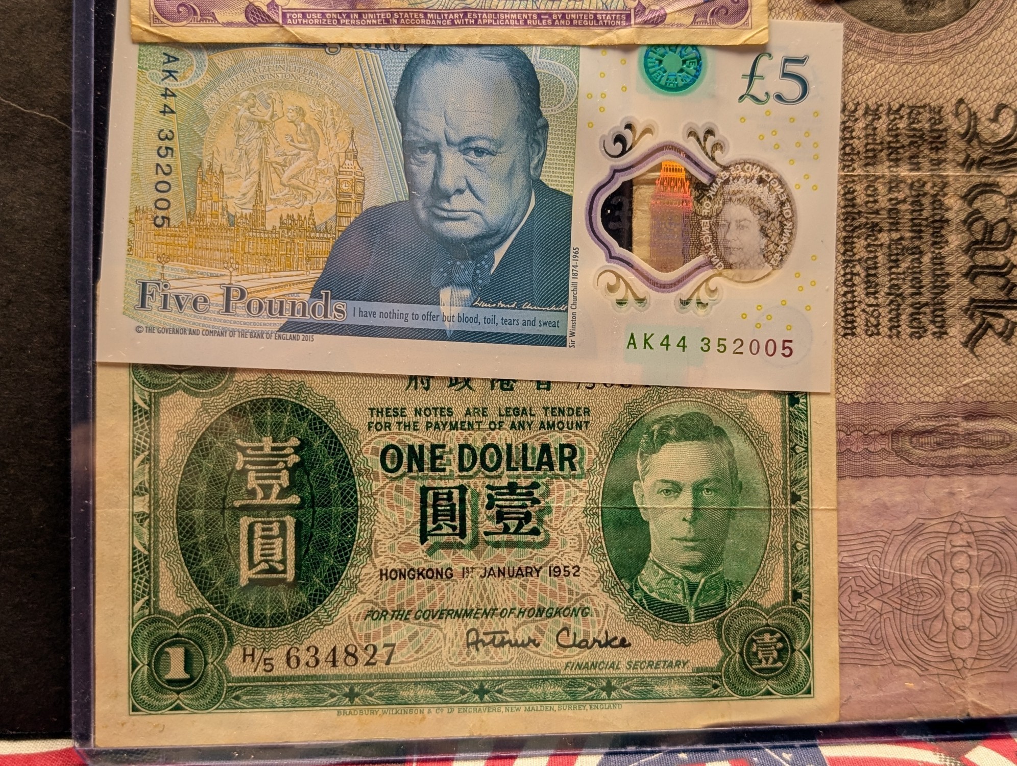 (8) Assorted World Currency Notes in Display