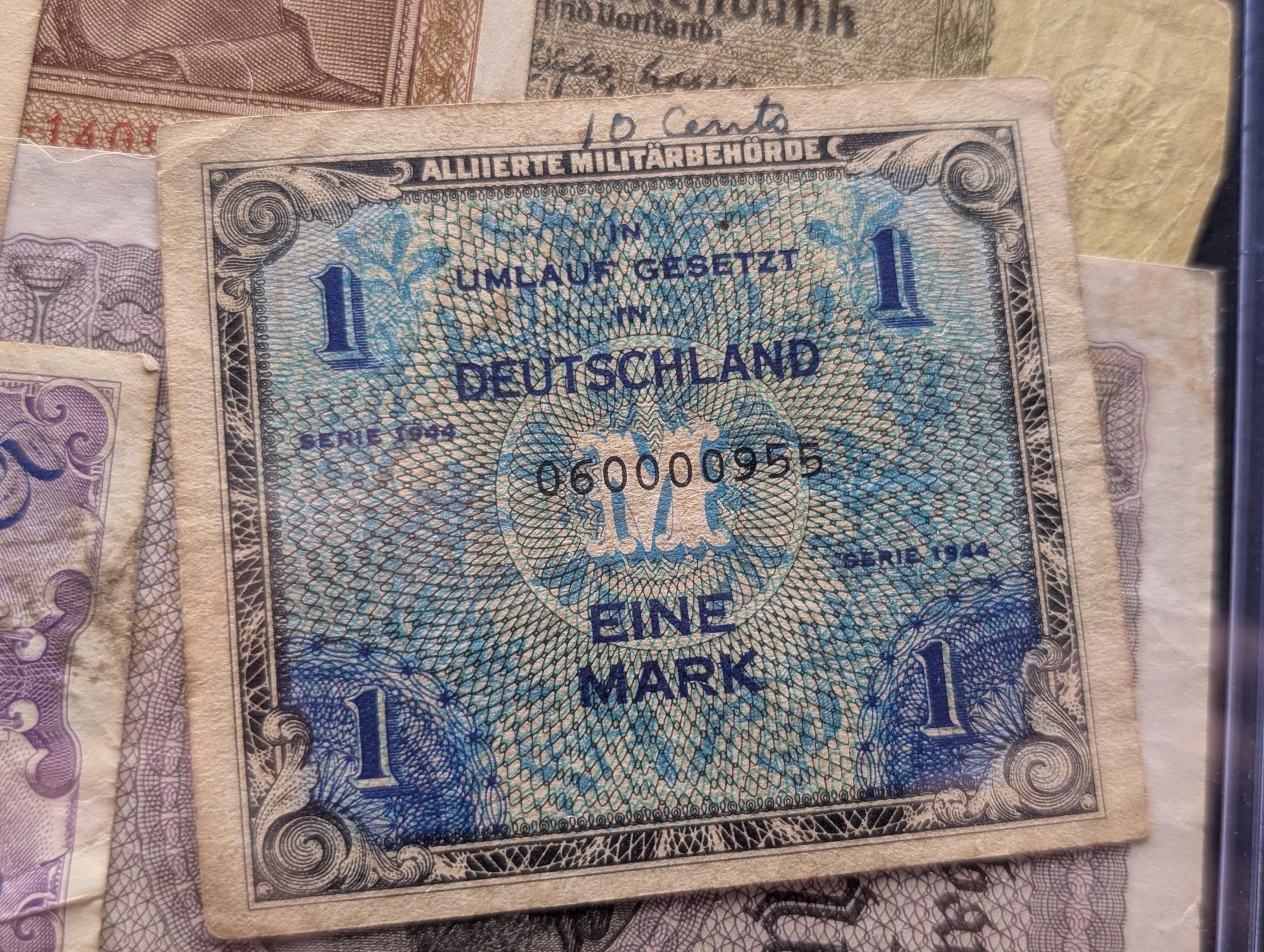 (8) Assorted World Currency Notes in Display