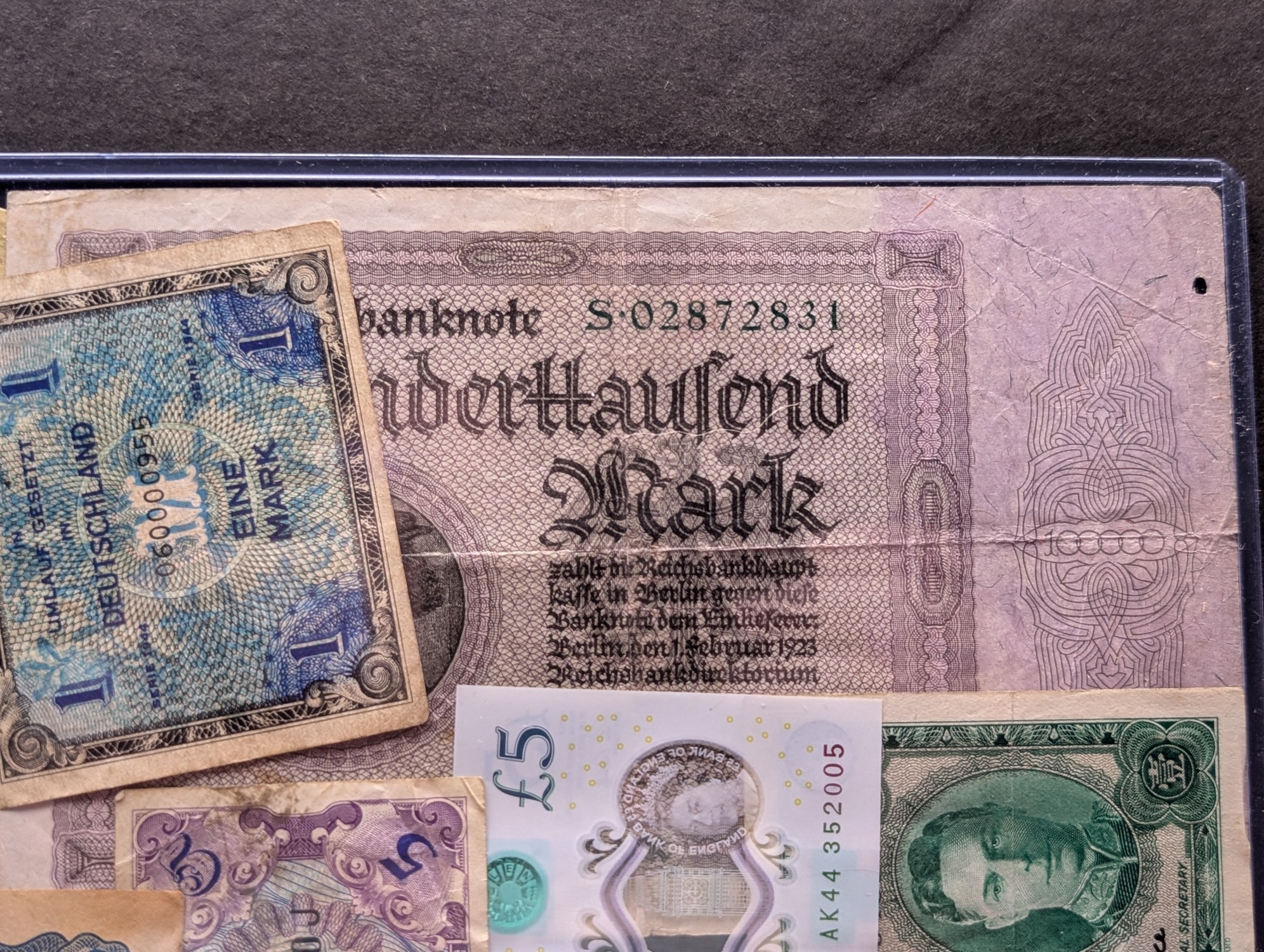 (8) Assorted World Currency Notes in Display