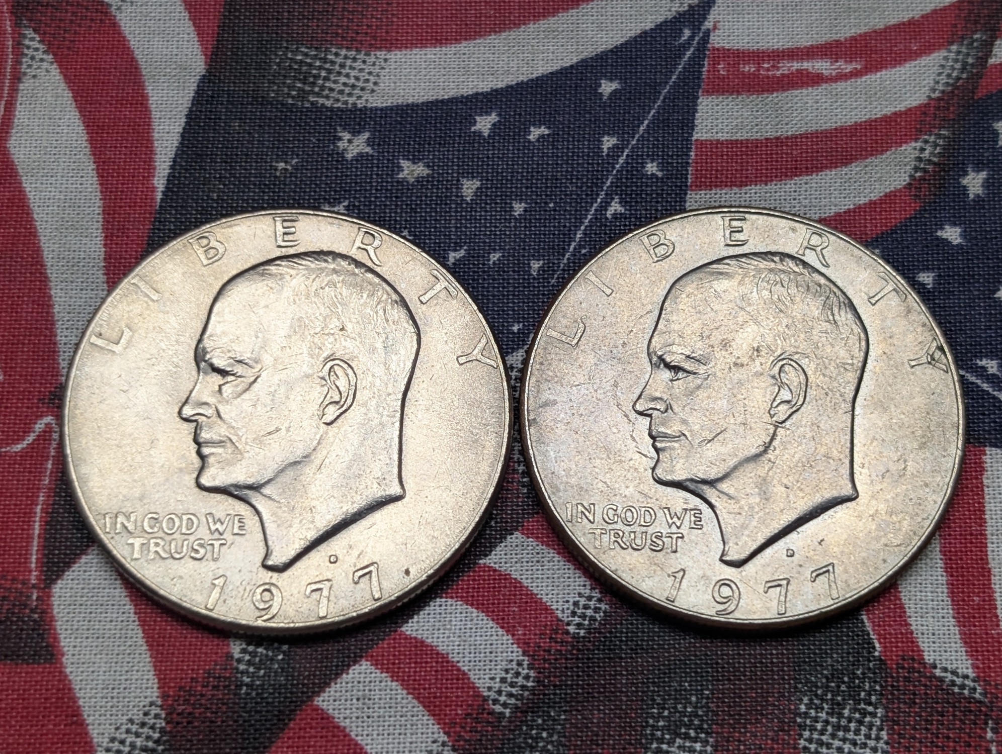 (5) 1977-D Eisenhower Dollars