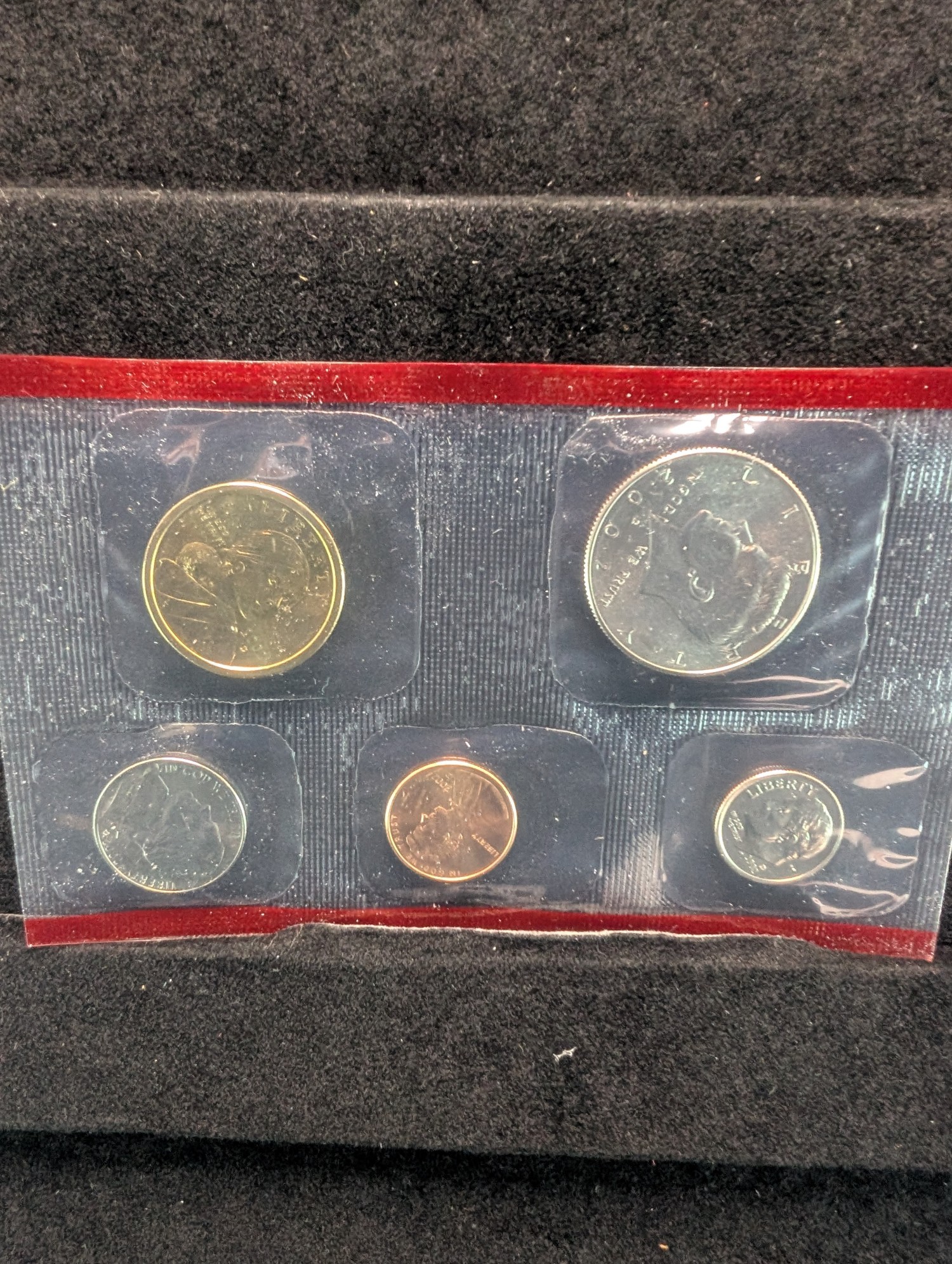 2002-D Only U.S. Mint Unc. Coin Set with State Quarters and Sacagawea Dollar in OGP w/ COA