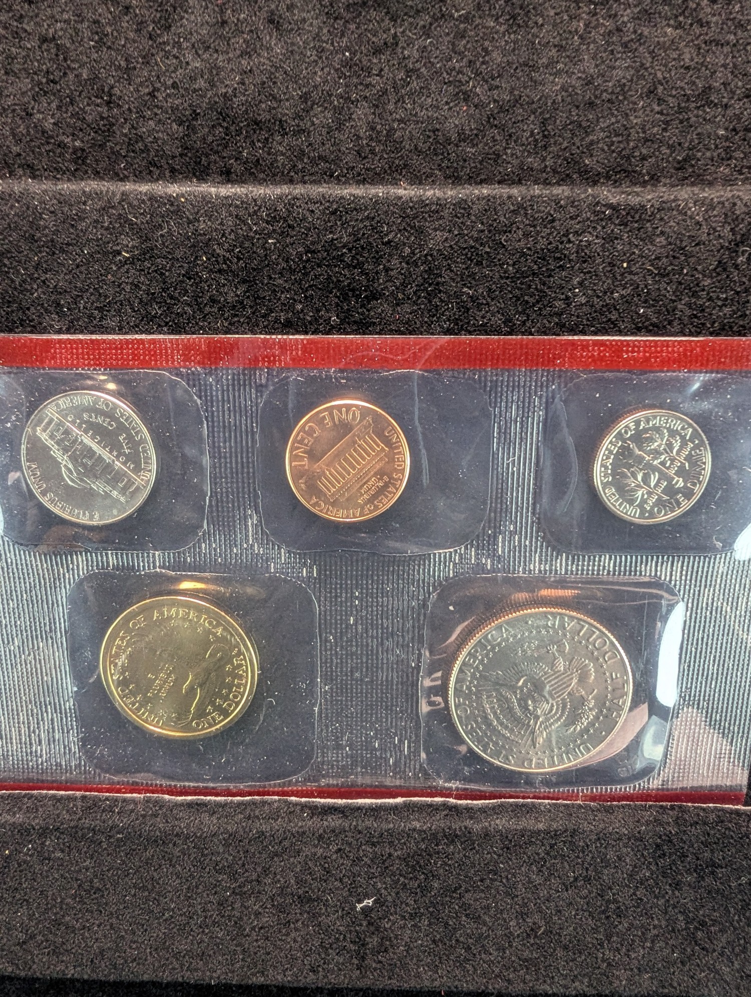 2002-D Only U.S. Mint Unc. Coin Set with State Quarters and Sacagawea Dollar in OGP w/ COA