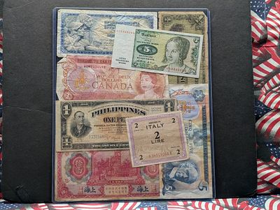 (8) Assorted World Currency Notes in Display Condition PLEASE NOTE Some coins may have a grade 