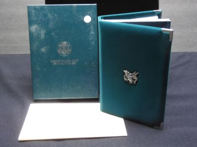 1995-S US Prestige Set contains a 90% Silver Dollar 7 Coin Set
