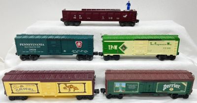 Modern Era Lionel O gauge loose freight cars 9814 36261. Modern Era Lionel O gauge loose freight 