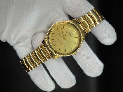 שעון של חברת Casio במצב טוב מאוד במצב מעולה לכל כיס - MTP1128, סימני שימוש קלים בלבד בחלק הקדמי 