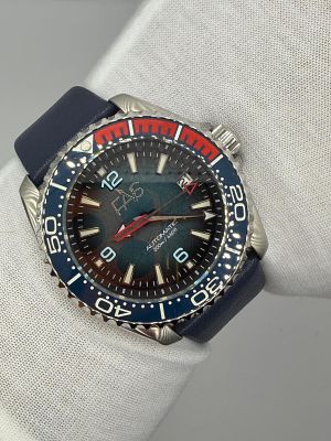 השעון האחרון שנותר מהמכירות הקודמות שנוצר על ידי שען מומחה- כל יתר השעונים נמכרו במחירים של 300 