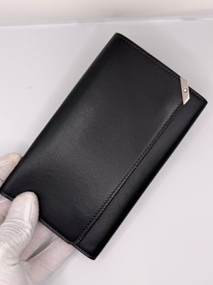 תיק נשיאv ל-3 עטים Montblanc בצבע שחור מעור אמיתי. פריט יוקרתי. מגיע ללא קופסה ישירות מהחנות. 