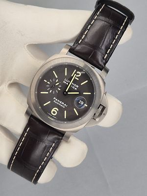 שעון יוקרתי של חברת Panerai פנראי, מדגם Luminor Marina Automatic PAM00240. שעון אוטומטי בעל 