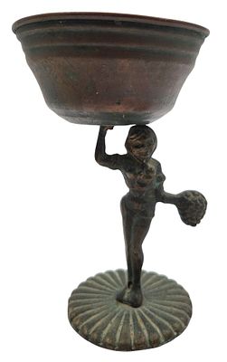 סנטר פיס ברונזה כנראה "פל-בל" ישראליאנה, מעוטר פסל נערה, גובה 14.5 ס"מ.