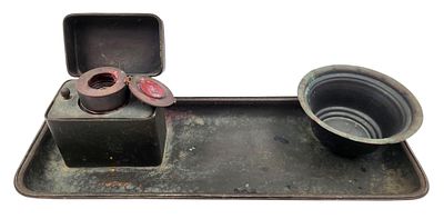 מעמד שולחני משרדי מנחושת "שלגמן" פלשתינה "SZLAGMAN PALESTINE", לפני קום המדינה, כולל קסת 