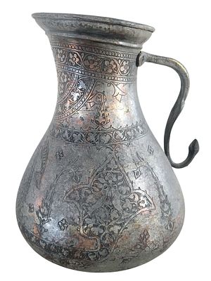 קנקן נחושת Qajar dynasty פרסי עתיק, מעוטר חריטה עדינה וציפוי בדיל, גובה 36 ס"מ