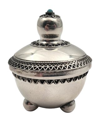 מגדל בשמים כסף 925, מעוטר עבודת פיליגרן ואבן טורקיז, חתום, גובה 5 ס"מ, משקל 24 גרם