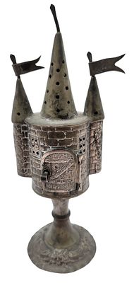 מגדל בשמים כסף 800 גרמני עתיק, מעוצב כמגדל עם צריחים, חתום, גובה 15 ס"מ, משקל 85 גרם