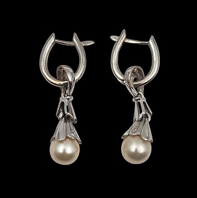 זוג עגילי זהב 14K משובצים פנינים ויהלומים טבעיים, אורך 30 מ"מ, משקל 8.4 גרם