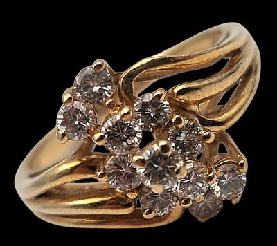 טבעת זהב 14K משובצת יהלומים טבעיים במשקל 50 נקודות, מידה 52, משקל 3.8 גרם