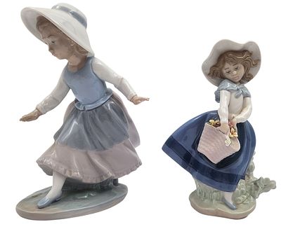 זוג נערות פורצלן NAO, LLADRO ספרד, חתומות, חוסר לא מורגש, גובה 21 ס"מ, 19 ס"מ