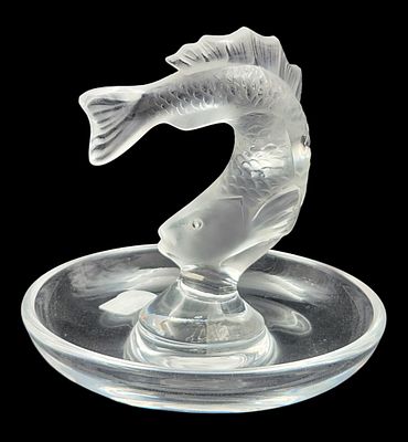 צלחת לתכשיטים קריסטל LALIQUE צרפת, חתומה, גובה 8 ס"מ, קוטר 5 ס"מ