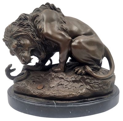 האריה והנחש, אחרי אנטון לואי בארייה (1795-1875) Antoine-Louis Barye, פסל ברונזה על בסיס שיש 