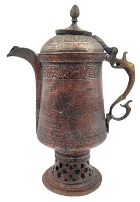 סמובר פרסי עתיק מנחושת אדומה, מעוטר חריטה, גובה 40 ס"מ