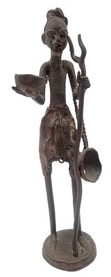 יליד אפריקני, פסל ברונזה בעבודת שבט בנין, גובה 33 ס"מ