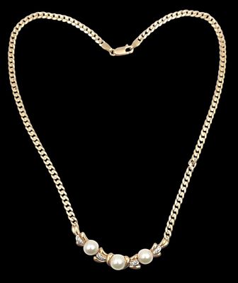 שרשרת זהב 14K משולבת פנינים ויהלומים טבעיים, אורך 44 ס"מ, משקל 14.6 גרם.