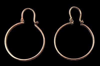 זוג עגילי זהב 14K, אורך 44 מ"מ, משקל 1.8 גרם