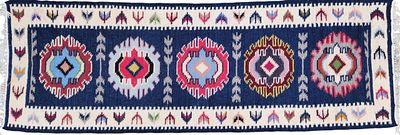 שטיח ראנר קווקזי "סומאק", צמר בעבודת-יד, 220X73 ס"מ. 
פריט שביר או בגודל ו/או במשקל חריג, אריזה 