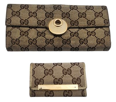 סט ארנק כסף ומפתחות GUCCI איטליה קונטיננטל, בלאי קל, אורך 19 ס"מ