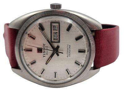 שעון יד TISSOT שוויץ, דגם SEASTAR אוטומטי, תקול, קוטר 32 מ"מ. 
"בית המכירות אינו מתחייב לתקינות 