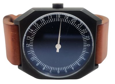 שעון יד SLOW, במצב עבודה, 24 שעות, קוטר 40 מ"מ. 
"בית המכירות אינו מתחייב לתקינות של שעונים 