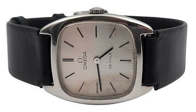 שעון יד OMEGA שוויץ, דגם DE VILLE, מכני, וינטאז' במצב עבודה, קוטר 25 מ"מ. 
"בית המכירות אינו 
