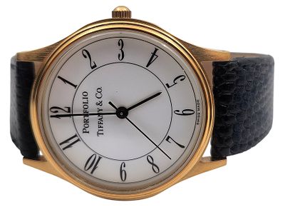 שעון יד TIFFANY &amp; CO שוויץ, במצב עבודה, בקופסה המקורית, קוטר 33 מ"מ. 
"בית המכירות אינו 