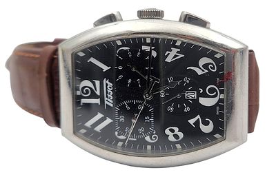 שעון יד TISSOT שוויץ, דגם HERITAGE PORTO, במצב עבודה, לוח 42X32 מ"מ. 
"בית המכירות אינו מתחייב 