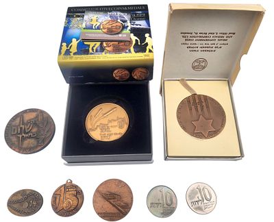 לוט 8 מטבעות ומדליות ברונזה וניקל