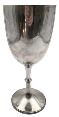 גביע כסף סטרלינג ענק, שפילד אנגליה 1910, חתום, גובה 28 ס"מ, משקל 482 גרם.