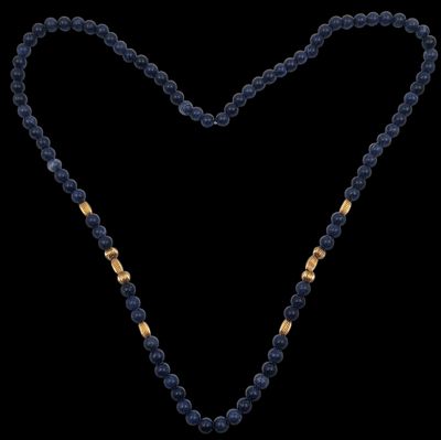 מחרוזת גדולה לאפיס לאז'ולי וזהב 14K, אורך 80 ס"מ.